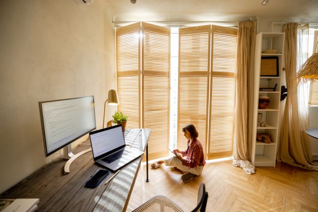 Maximizing Your Guest Bedroom As An Office Space